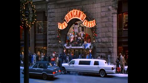 toy store in home alone 2